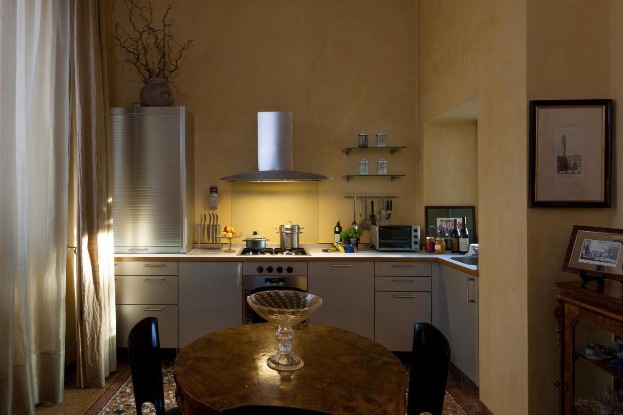 Residenza Dei Signori - Italian Homing Apartment Верона Екстериор снимка
