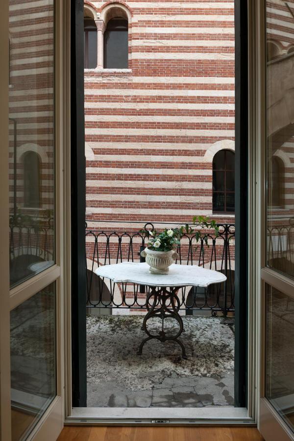 Residenza Dei Signori - Italian Homing Apartment Верона Екстериор снимка